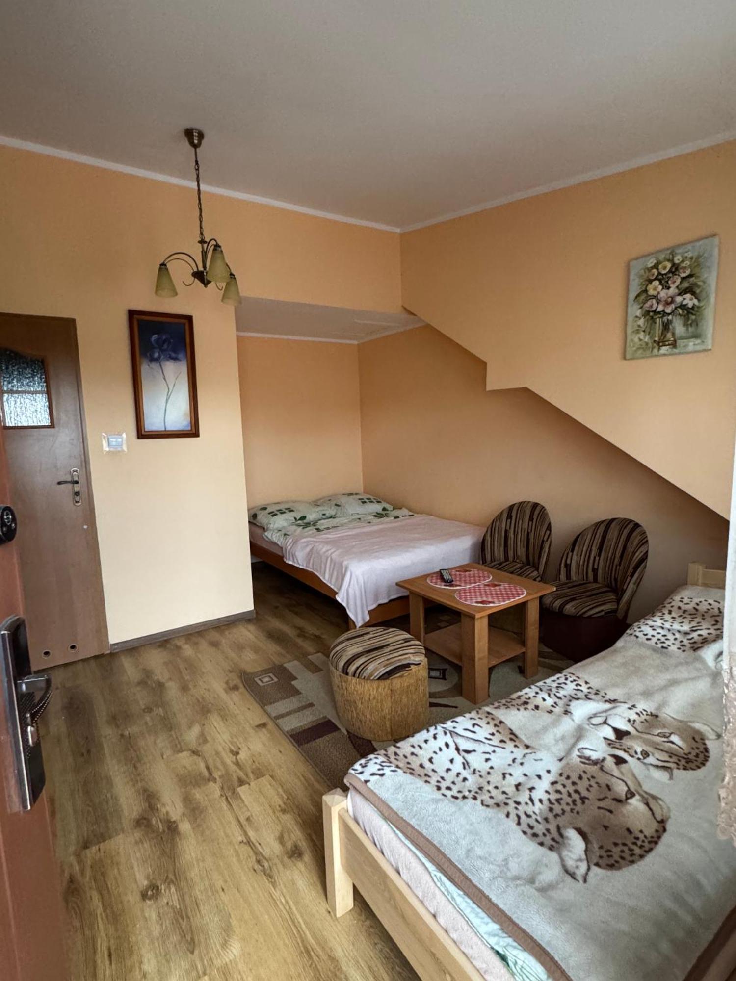 Pokoje Goscinne U Sary Darlowo Exterior foto